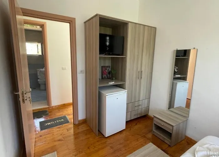 בית הארחה Little 1