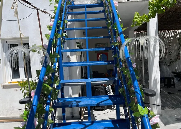 Guest house Little 1 3*